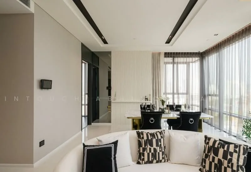2 Bedroom condo in The Bangkok Thonglor