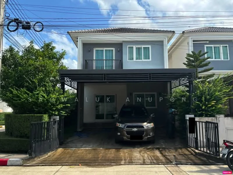 4 Bedroom condo in Chuan Chuen Park Onnut-Wongwaen