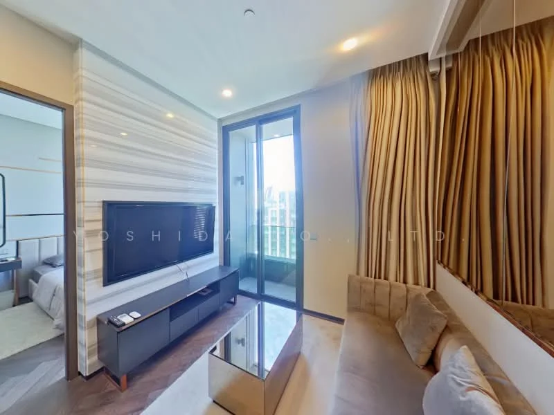 1 Bedroom condo in The Esse Sukhumvit 36