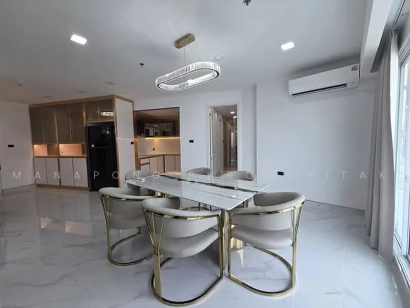 2 Bedroom condo in Supalai Prima Riva (Residential)