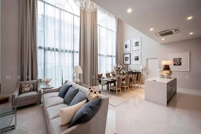 4 Bedroom condo in Narasiri Krungthep Kreetha