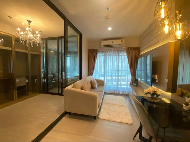 1 Bedroom condo in Life Sathorn Sierra