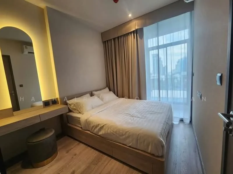 1 Bedroom condo in Rhythm Ekkamai Estate