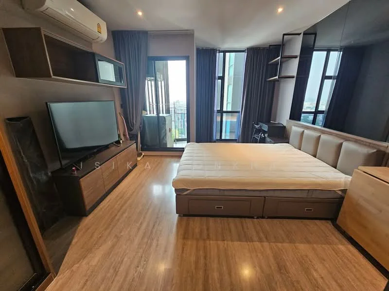 1 Bedroom condo in Rhythm Ekkamai