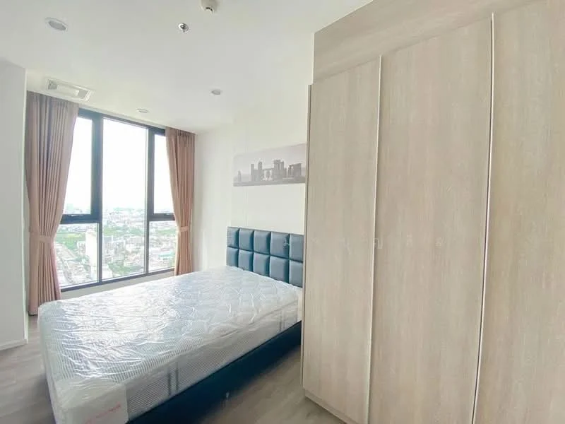 1 Bedroom condo in Whizdom Essence