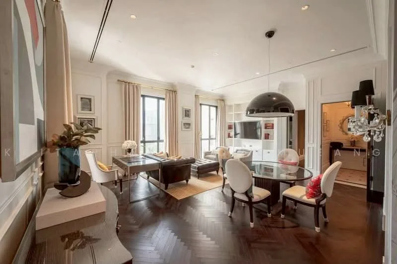 2 Bedroom condo in 98 Wireless