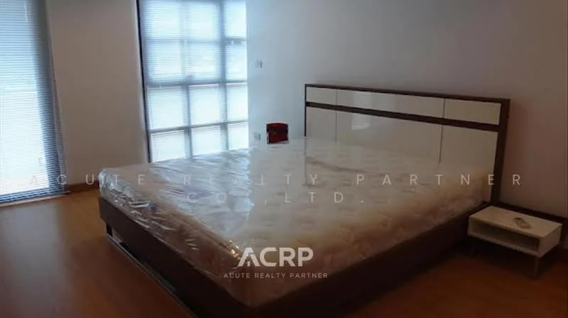 2 Bedroom condo in Silom Terrace Condominium