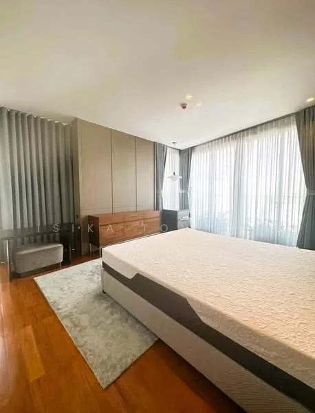 3 Bedroom condo in La Citta Delre Thonglor 16