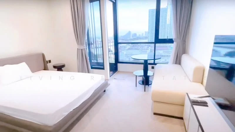 1 Bedroom condo in Chapter Charoennakhon–Riverside
