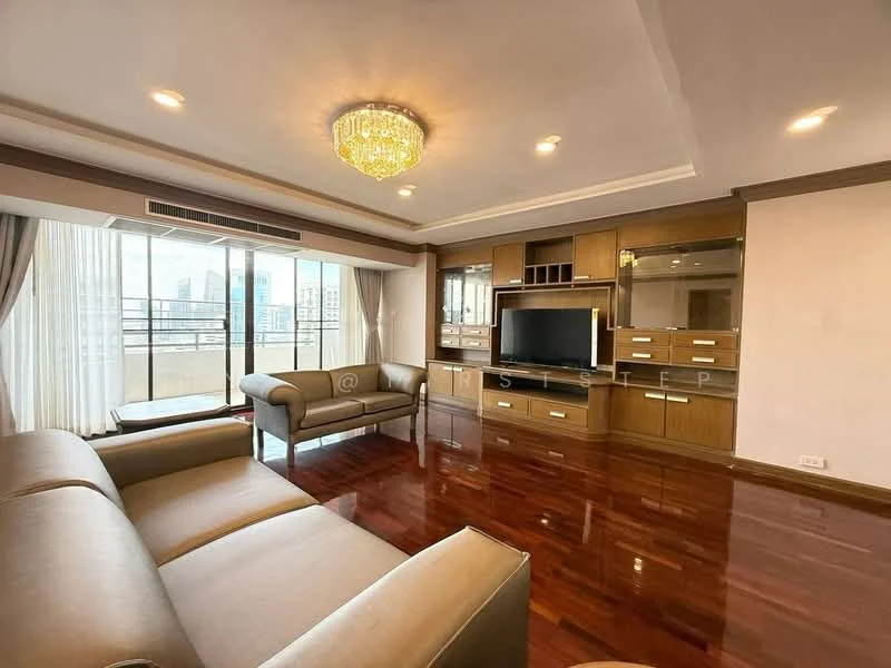 3 Bedroom condo in Wattana Heights