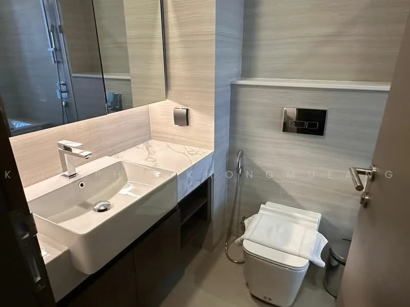 1 Bedroom condo in Park Origin Thonglor