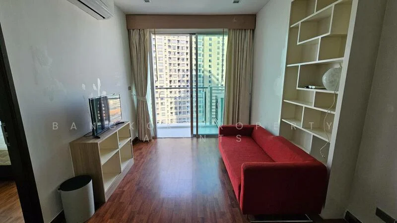 1 Bedroom condo in Sky Walk Residences