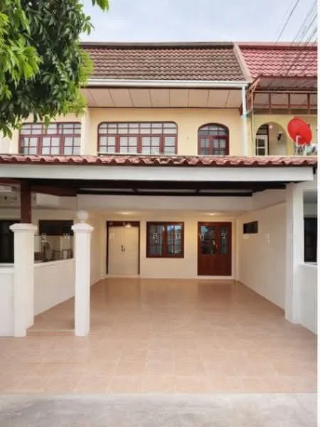2 Bedroom condo in House Huai Khwang For Rent
