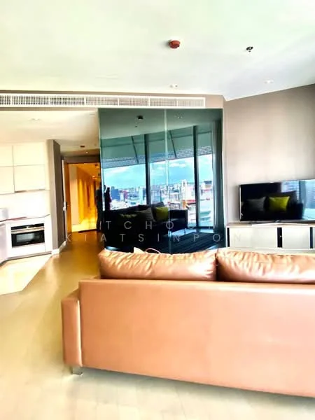 2 Bedroom condo in Magnolias Ratchadamri Boulevard