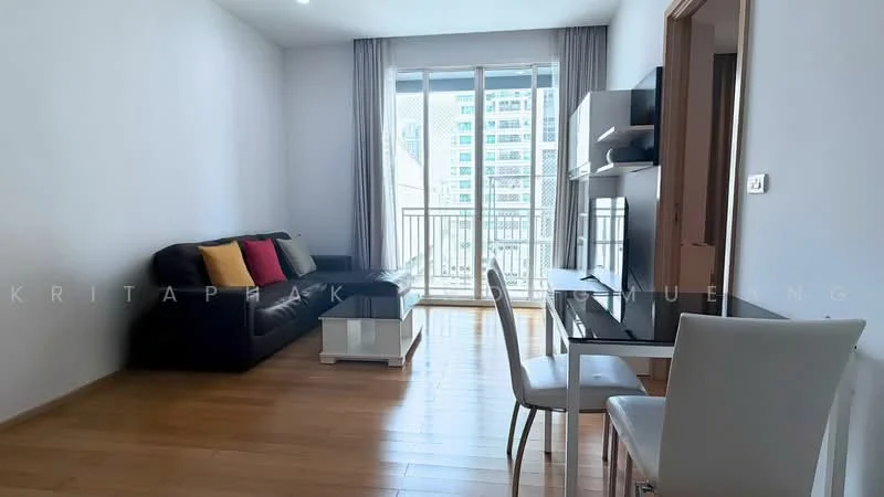 1 Bedroom condo in 39 by Sansiri