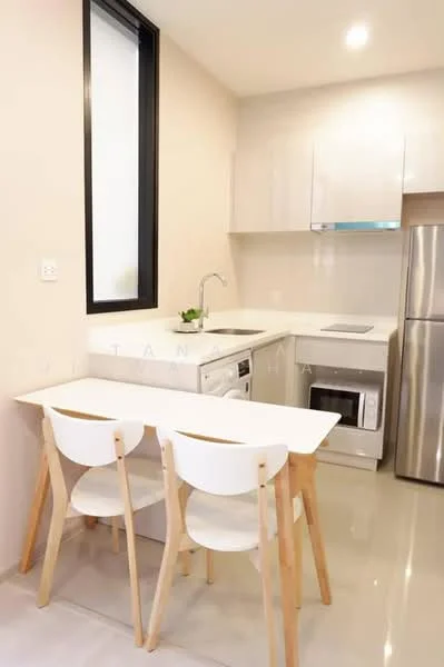 1 Bedroom condo in Life Asoke