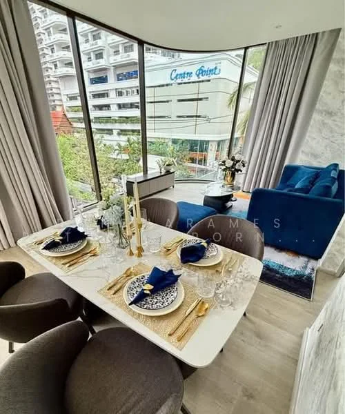 2 Bedroom condo in Fynn Asoke