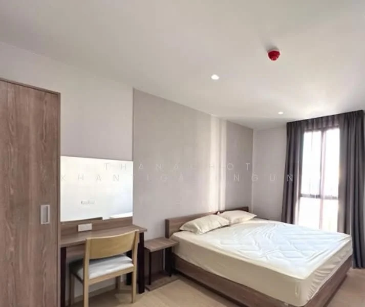 2 Bedroom condo in Runesu Thonglor 5