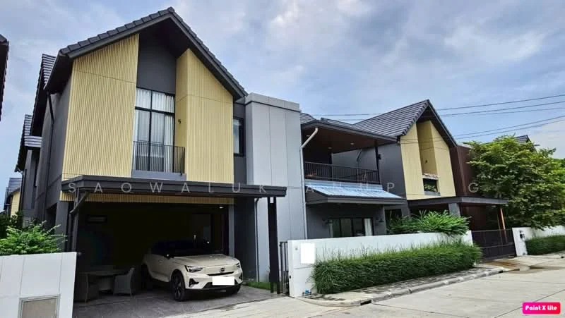 3 Bedroom condo in Noble Gable Watcharapol