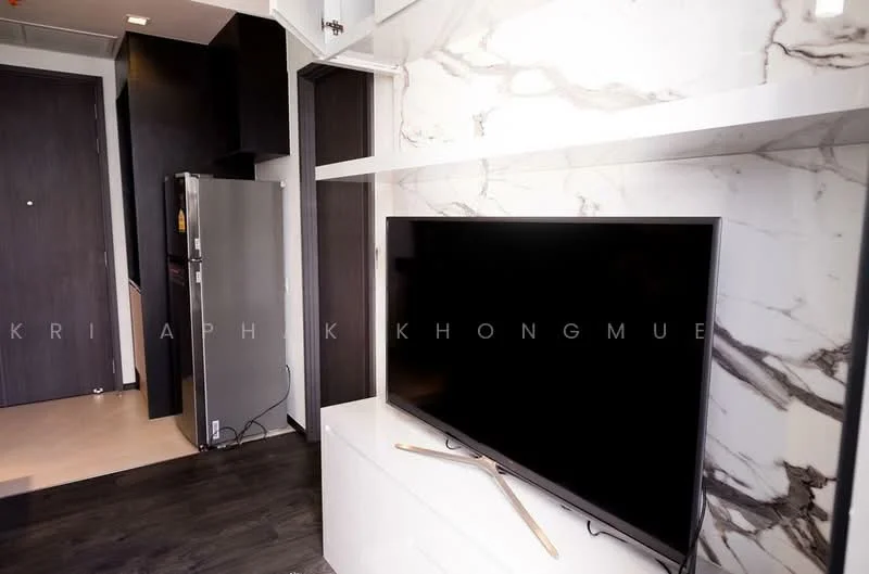 1 Bedroom condo in The Edge Sukhumvit 23