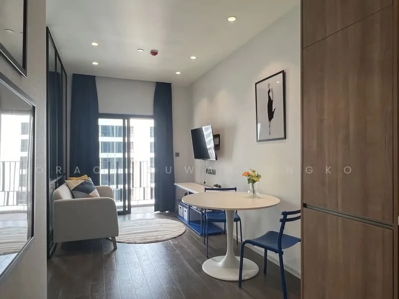1 Bedroom condo in MUNIQ Sukhumvit 23