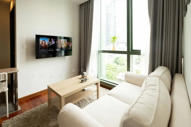 1 Bedroom condo in Wish Signature Midtown Siam
