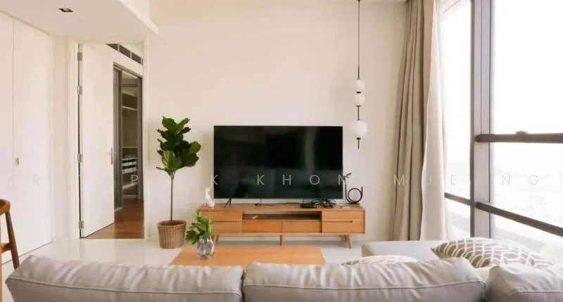 1 Bedroom condo in The Bangkok Sathorn