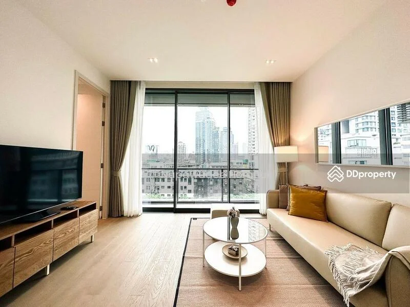 1 Bedroom condo in The Strand Thonglor