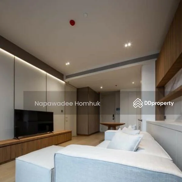 1 Bedroom condo in The Strand Thonglor