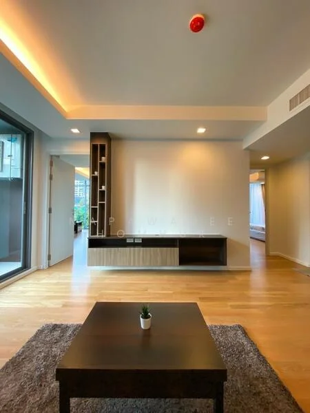 2 Bedroom condo in Focus Ploenchit
