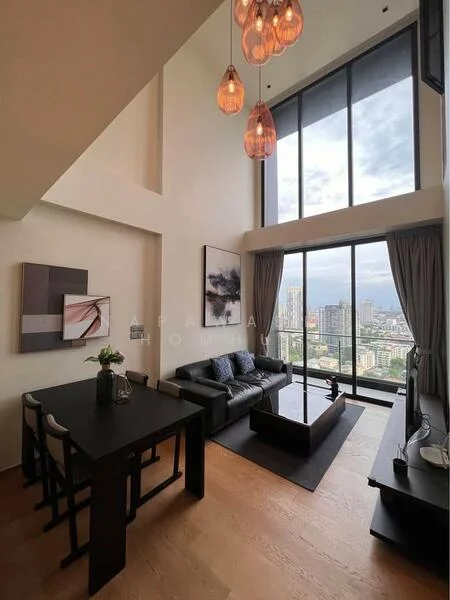 2 Bedroom condo in BEATNIQ Sukhumvit 32