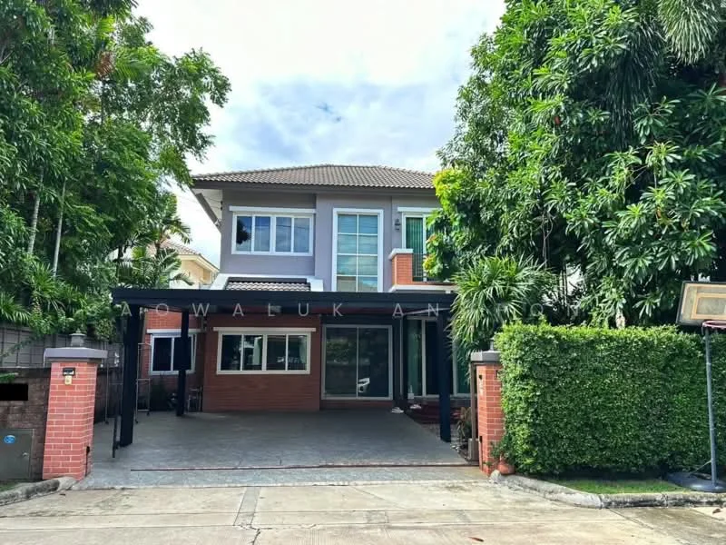 3 Bedroom condo in Casa Ville Srinakarin
