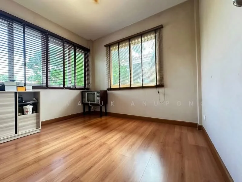 Property image 37