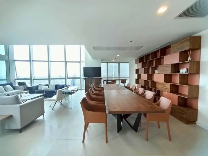 3 Bedroom condo in The River (Bangna-Lake 26 Community)