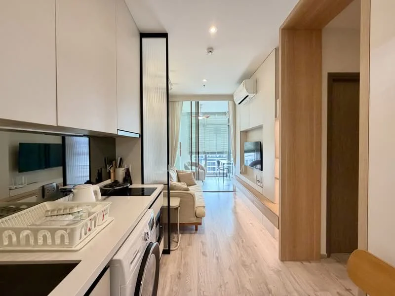1 Bedroom condo in Rhythm Ekkamai Estate
