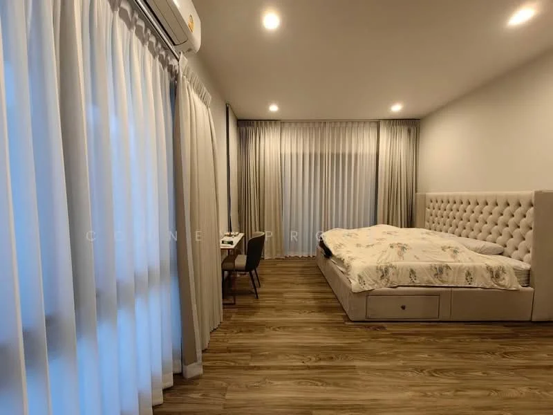 4 Bedroom condo in Burasiri Krungthep Kreetha