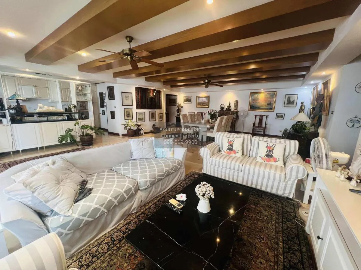 2 Bedroom condo in Le Premier 1