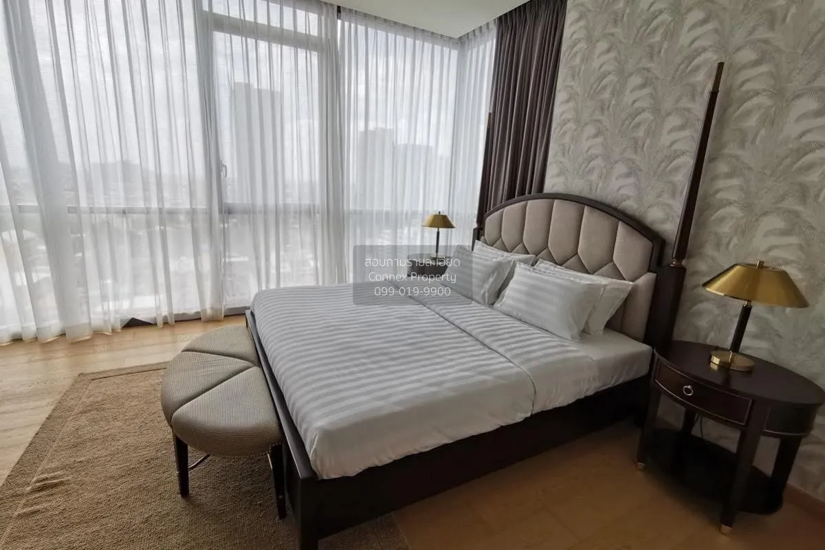 2 Bedroom condo in The Monument Thonglor