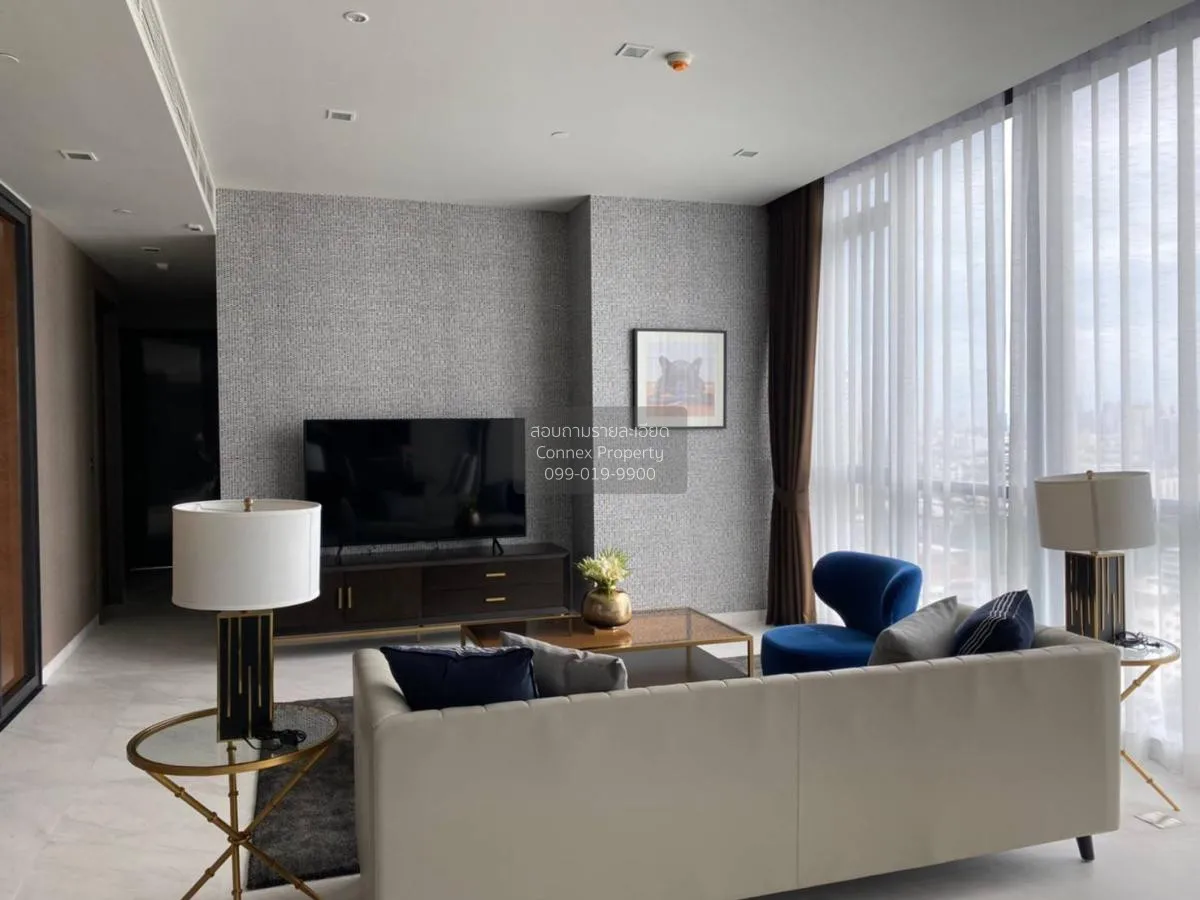 2 Bedroom condo in The Monument Thonglor
