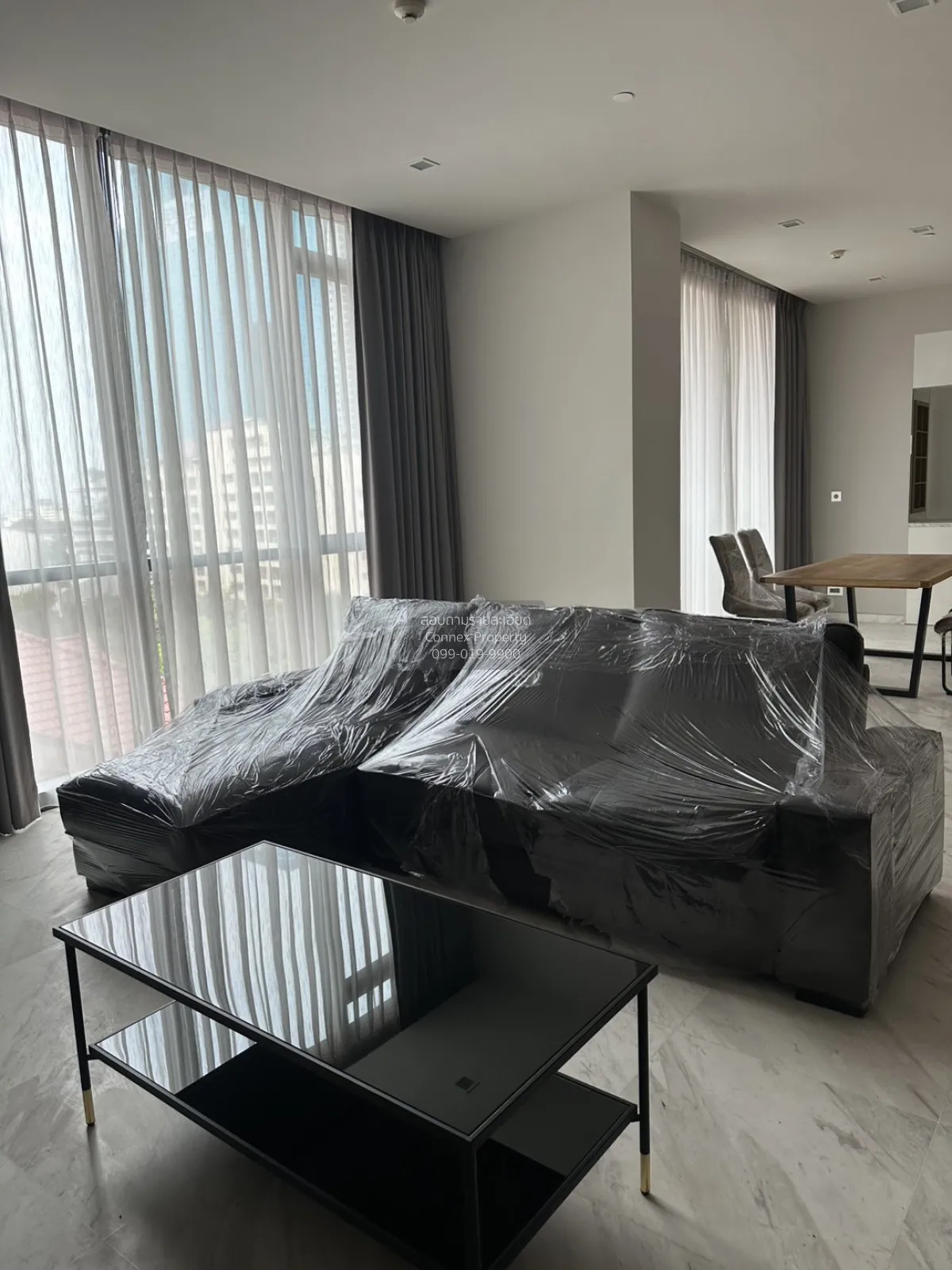 2 Bedroom condo in The Monument Thonglor