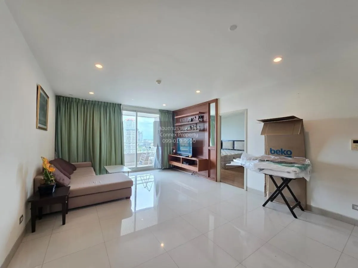 2 Bedroom condo in Watermark Chaophraya