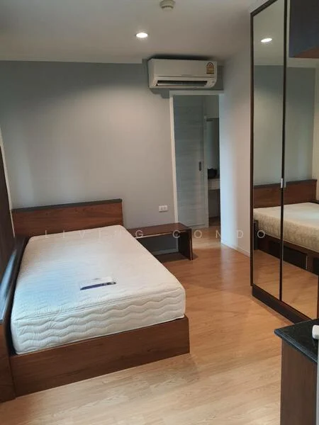 2 Bedroom condo in Lumpini Place Srinakarin-Huamak Station
