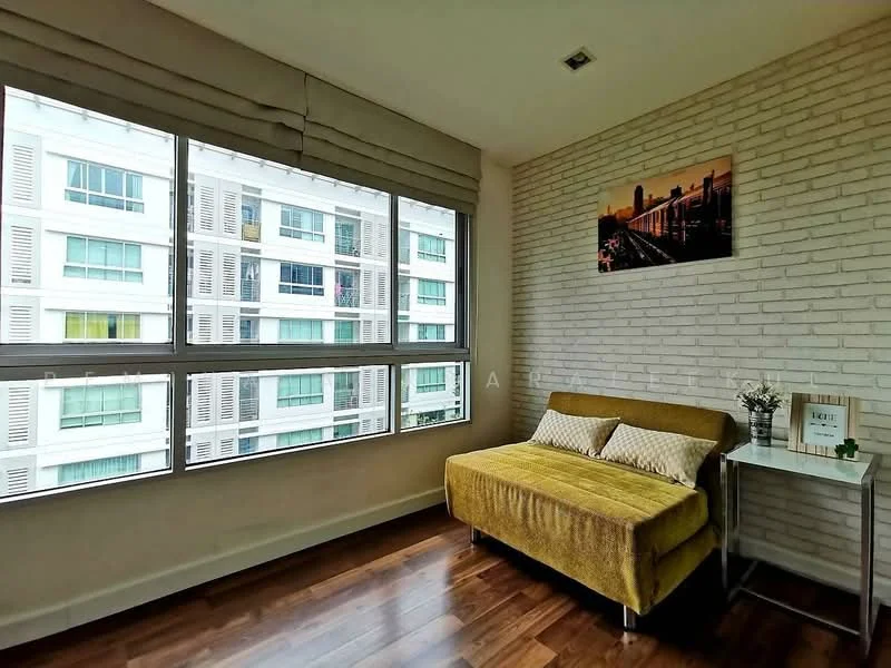 2 Bedroom condo in The Room Sukhumvit 79