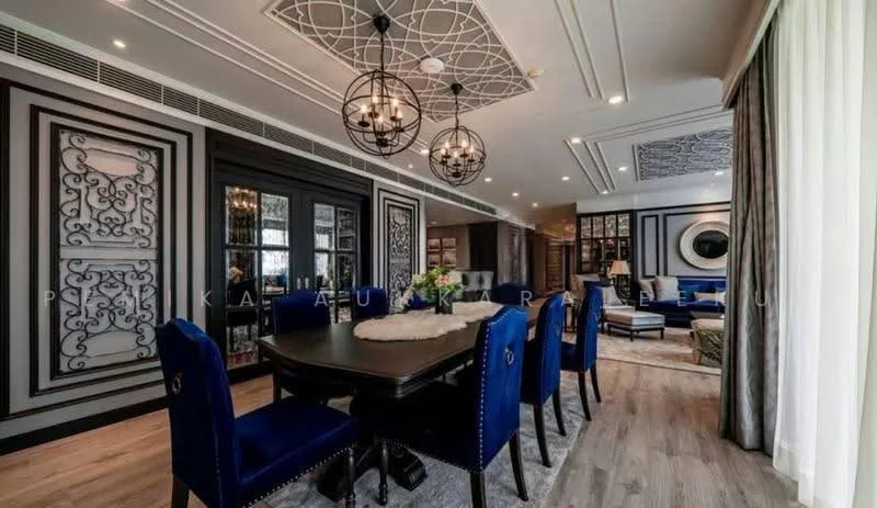 3 Bedroom condo in The Park Chidlom