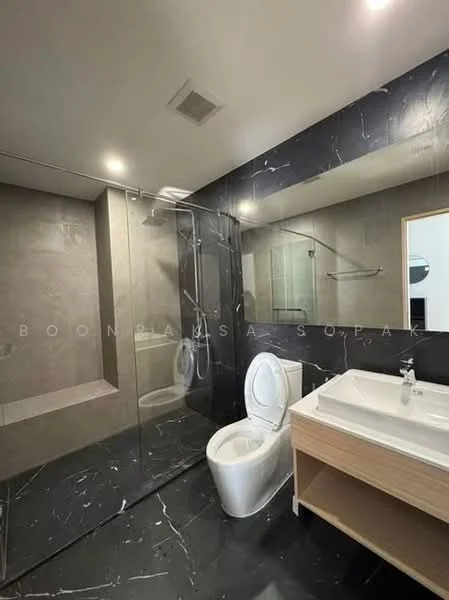 2 Bedroom condo in Skyrise Avenue Sukhumvit 64