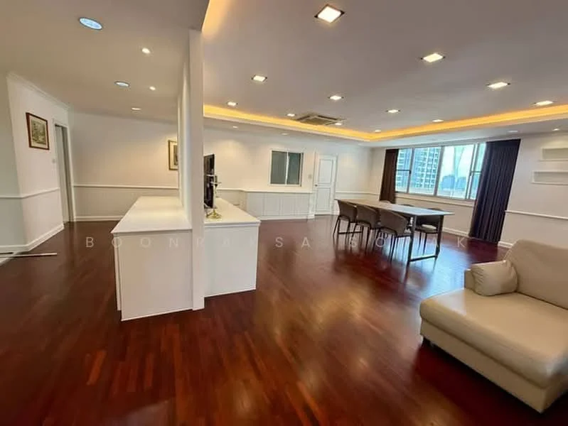 3 Bedroom condo in D.S. Tower 1 Sukhumvit 33