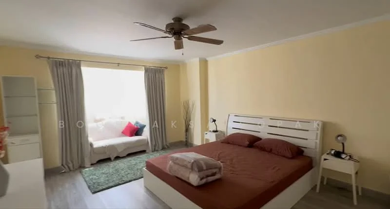 1 Bedroom condo in Omni Tower Sukhumvit Nana