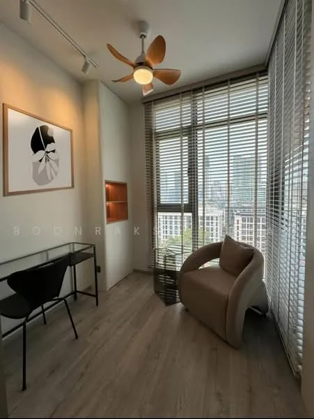 1 Bedroom condo in Rhythm Ekkamai Estate