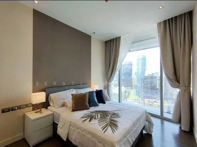 1 Bedroom condo in Magnolias Ratchadamri Boulevard