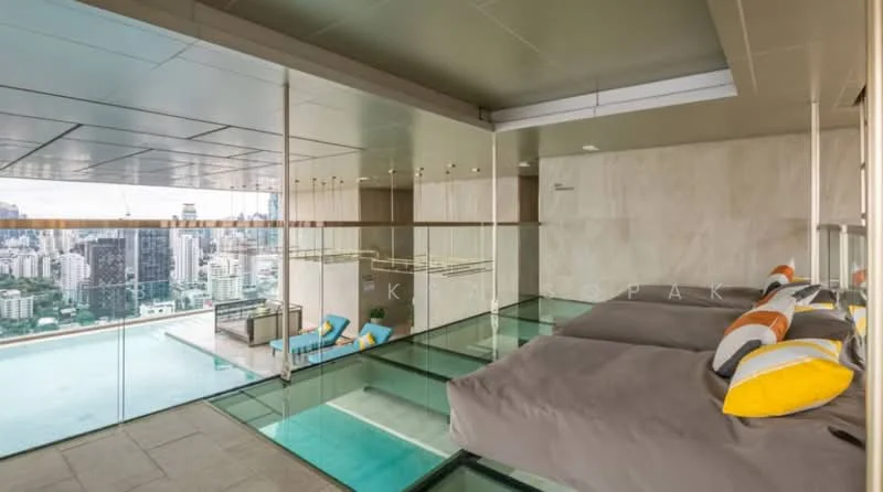 2 Bedroom condo in MUNIQ Sukhumvit 23